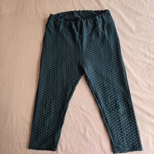 Cacia Emerald Green High Rise Booty Scrunch TikTok Capri Leggings Honeycomb Knit